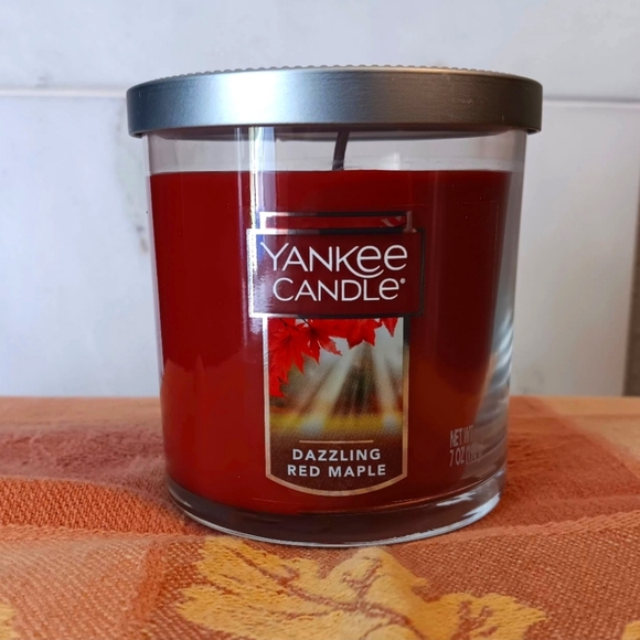 Yankee Candle Other - Yankee Candle Dazzling Red Maple Single Wick Tumbler RETIRED